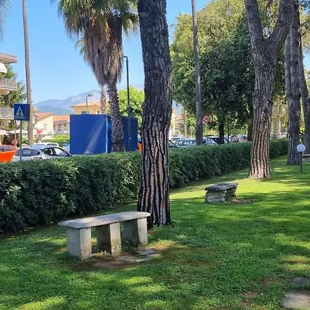 La Casina Al Mare Apartmán *
